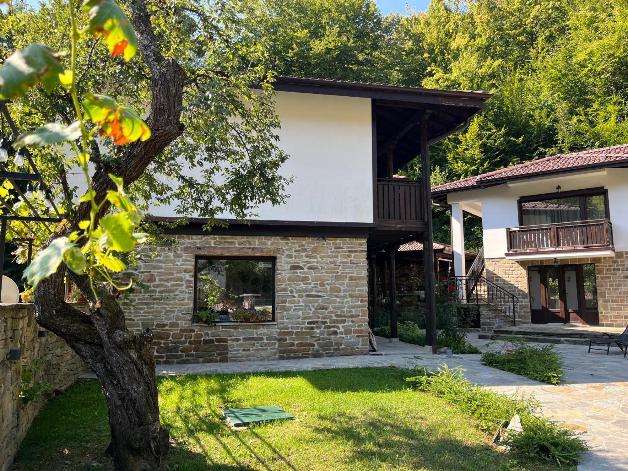 Verta House Trjavna Buitenkant foto