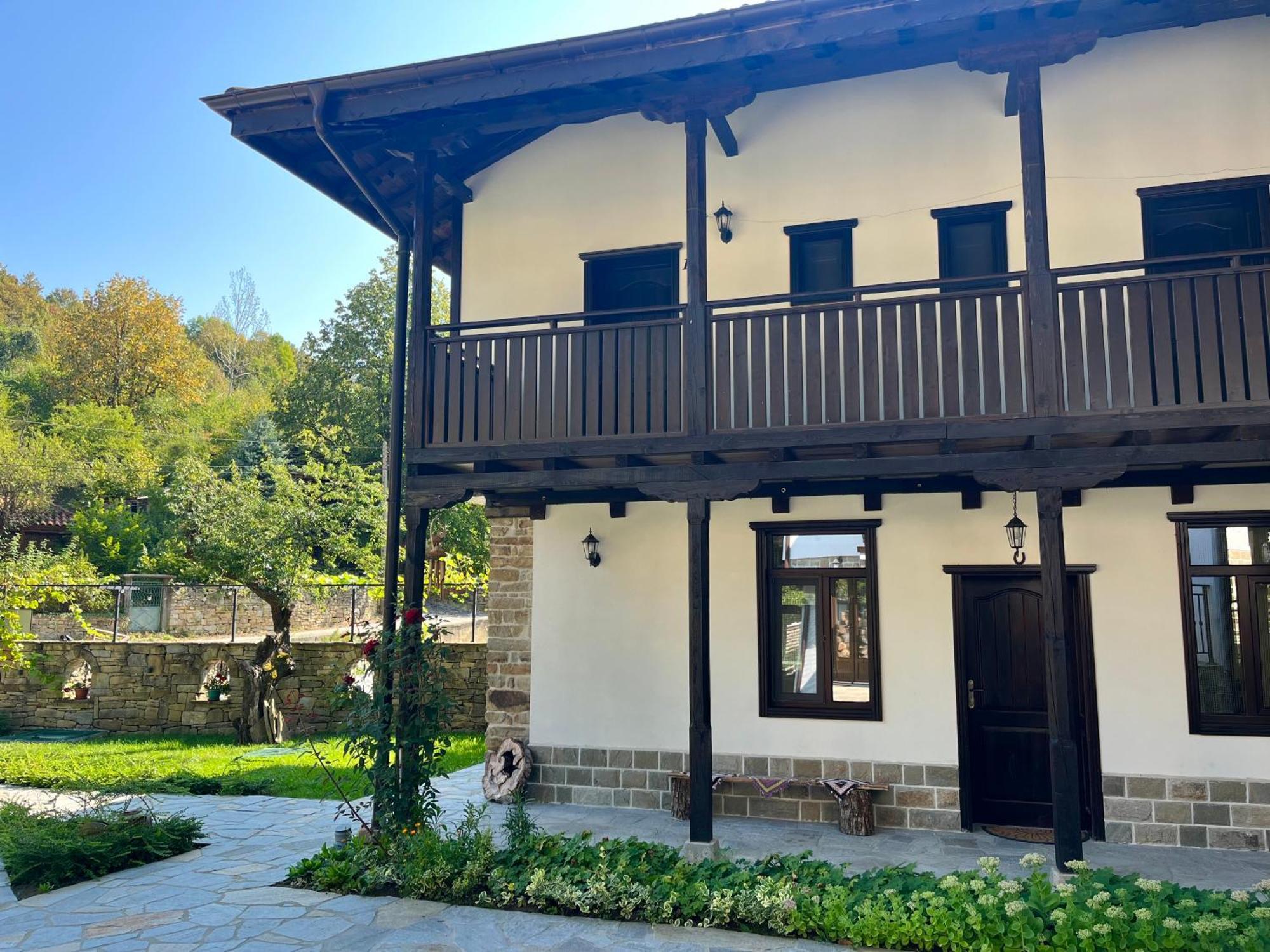 Verta House Trjavna Buitenkant foto