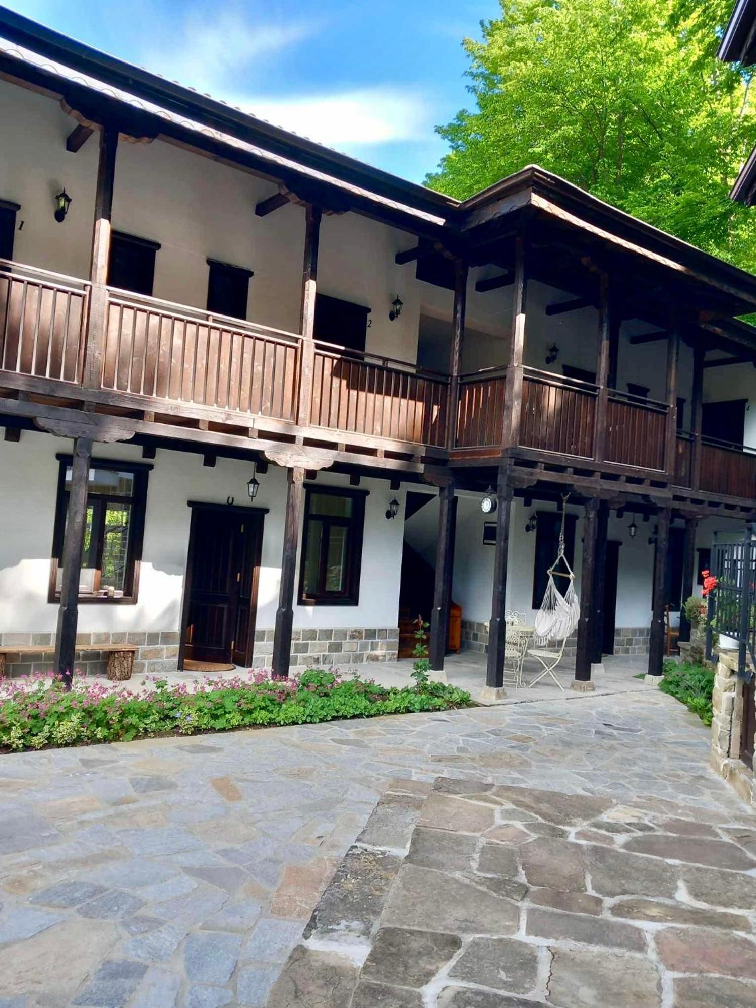 Verta House Trjavna Buitenkant foto